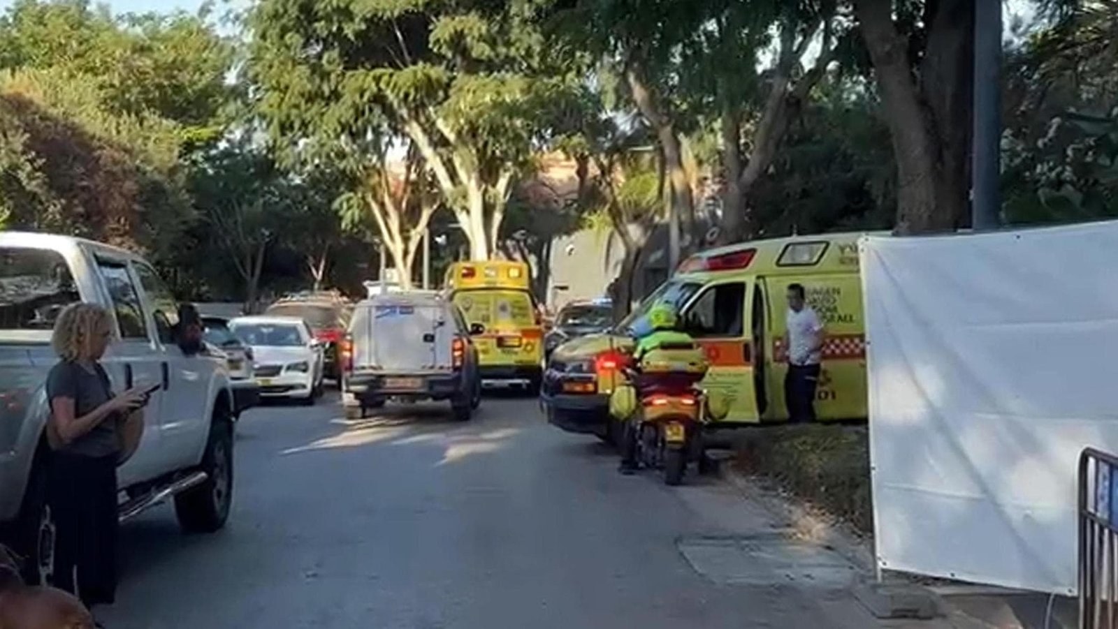 Israele in guerra, le notizie di oggi. Razzi contro la villa di Netanyahu a Cesarea, tre arresti all’alba. Papa: “Indagare se a Gaza è in atto un genocidio”