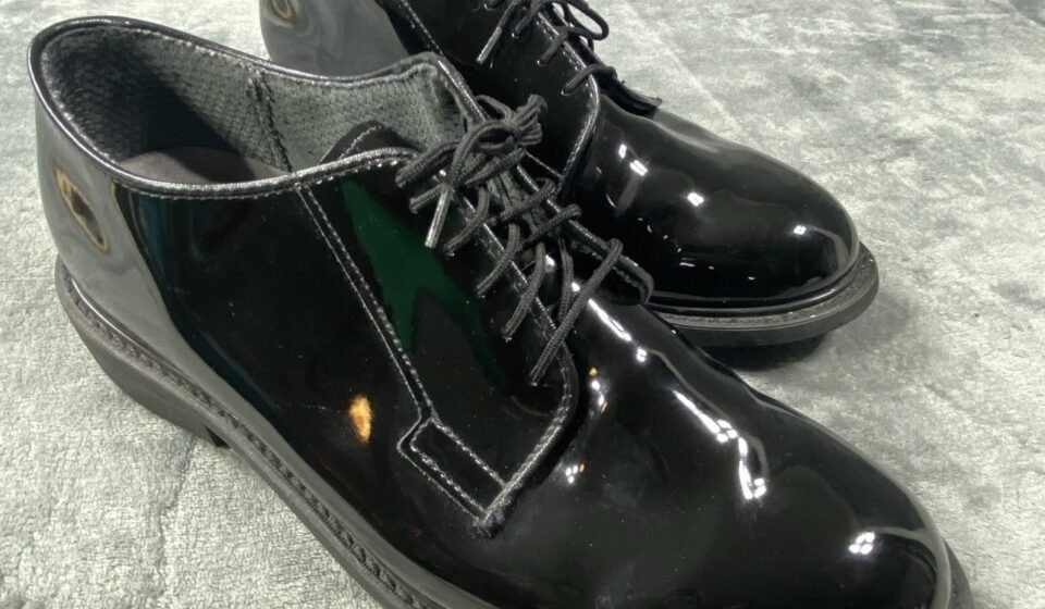 Bates Dress Shoes Size 10 Black Shiny Lace-Up Vibram Business Military Gloss